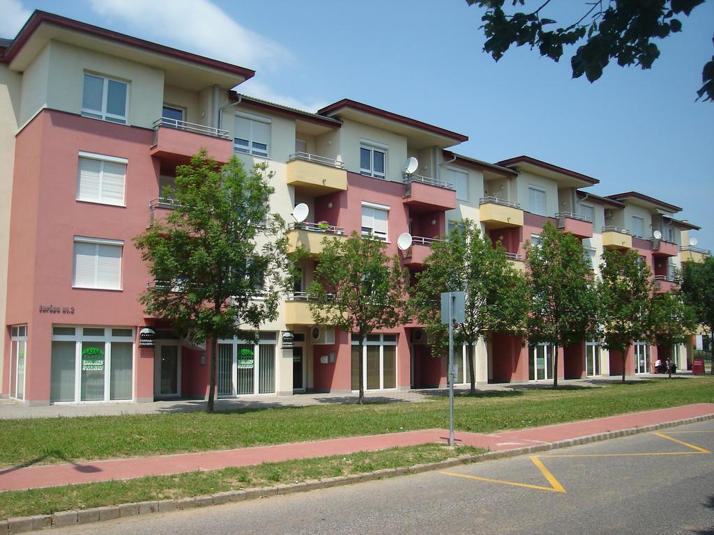 Csabai Apartman Bük Habitación foto